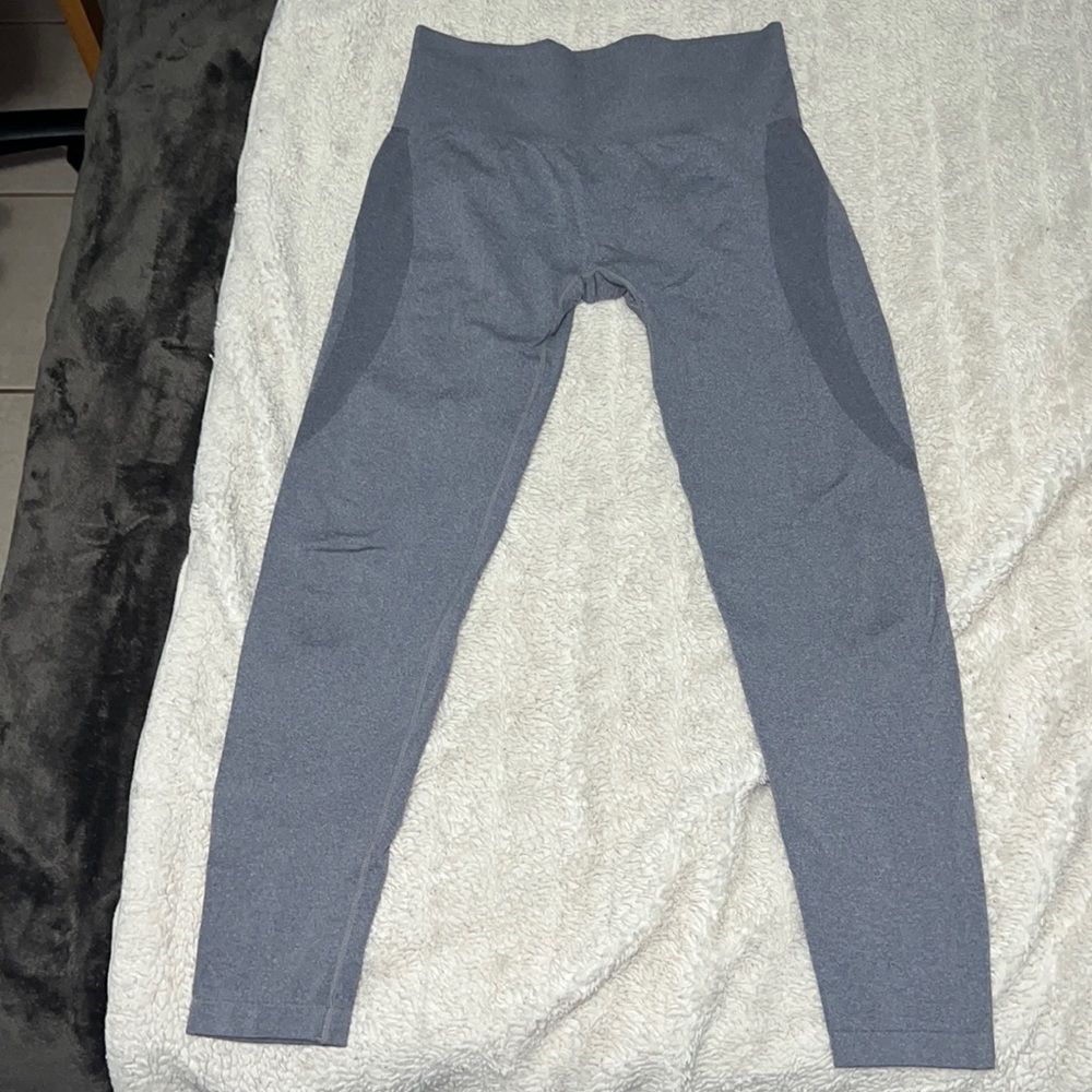 NVGTN leggings size large
